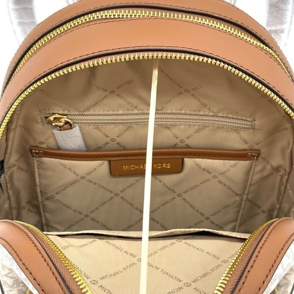 Michael Kors Jaycee Medium Zip Packet Backpack & Large Trifold Wallet Vanilla - Picture 6 of 13